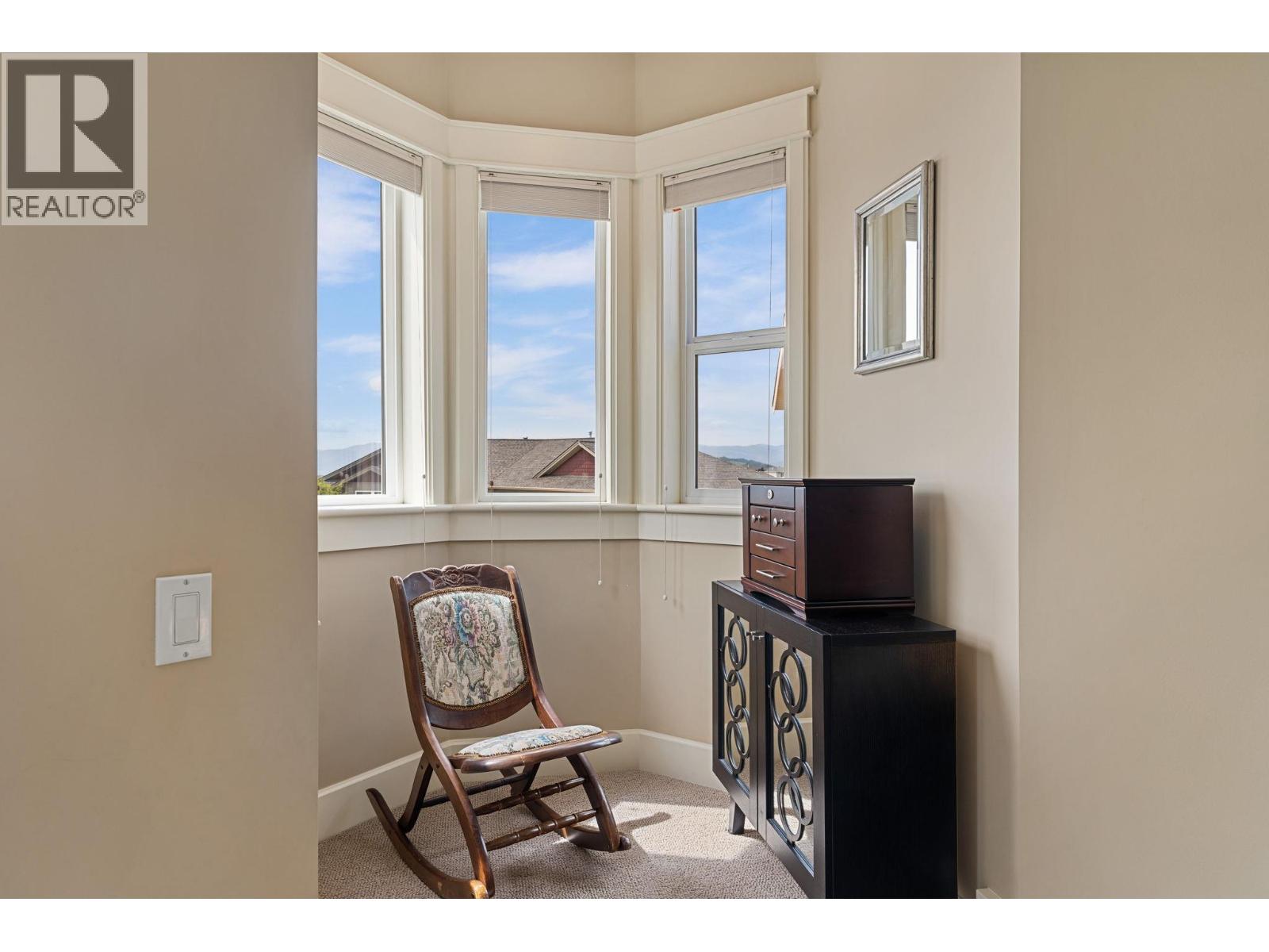 1011 Foothills Court Property Photo 24