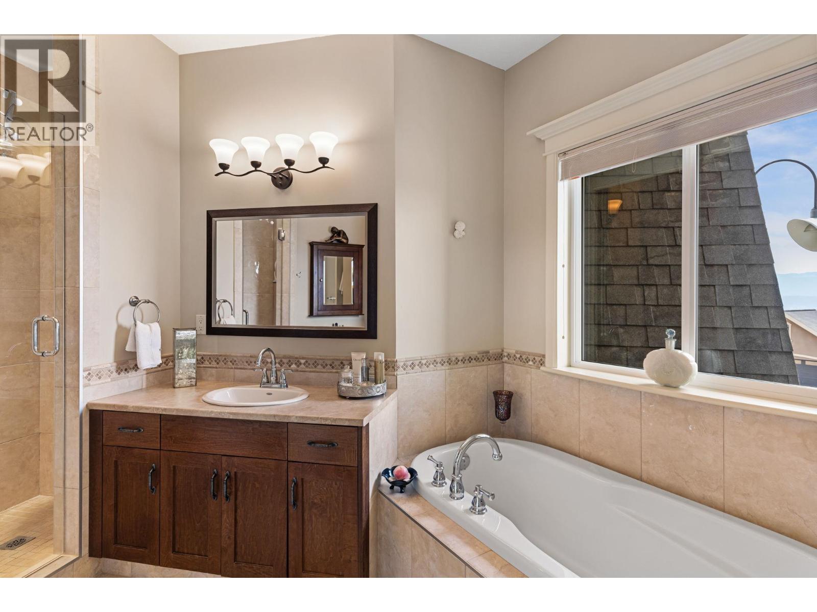 1011 Foothills Court Property Photo 26