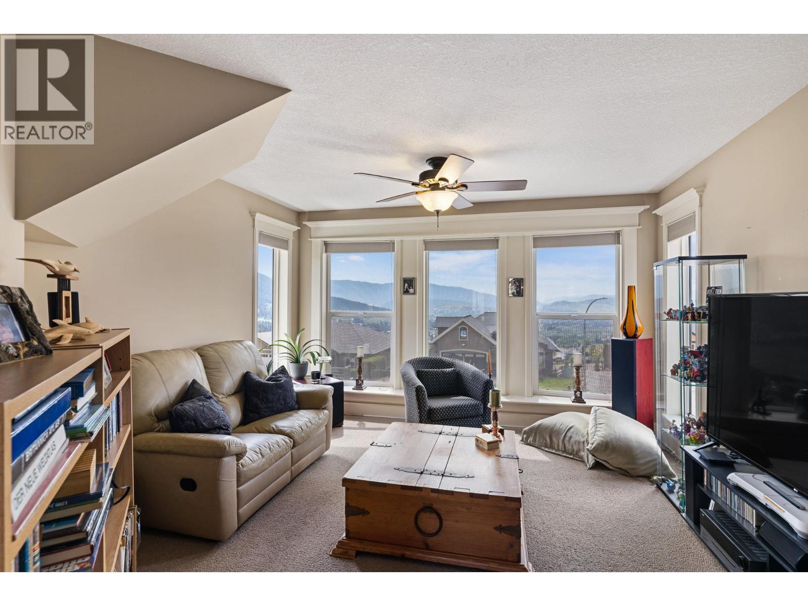 1011 Foothills Court Property Photo 33