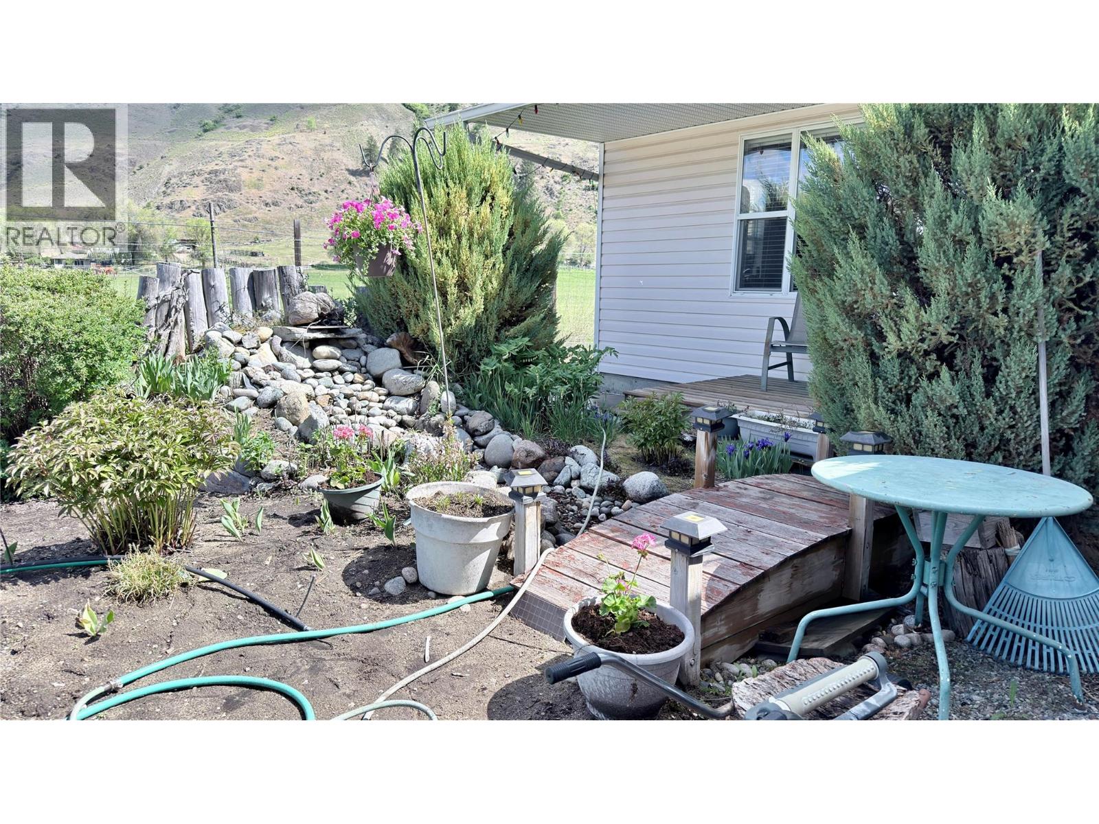 816 Division Street Property Photo 8