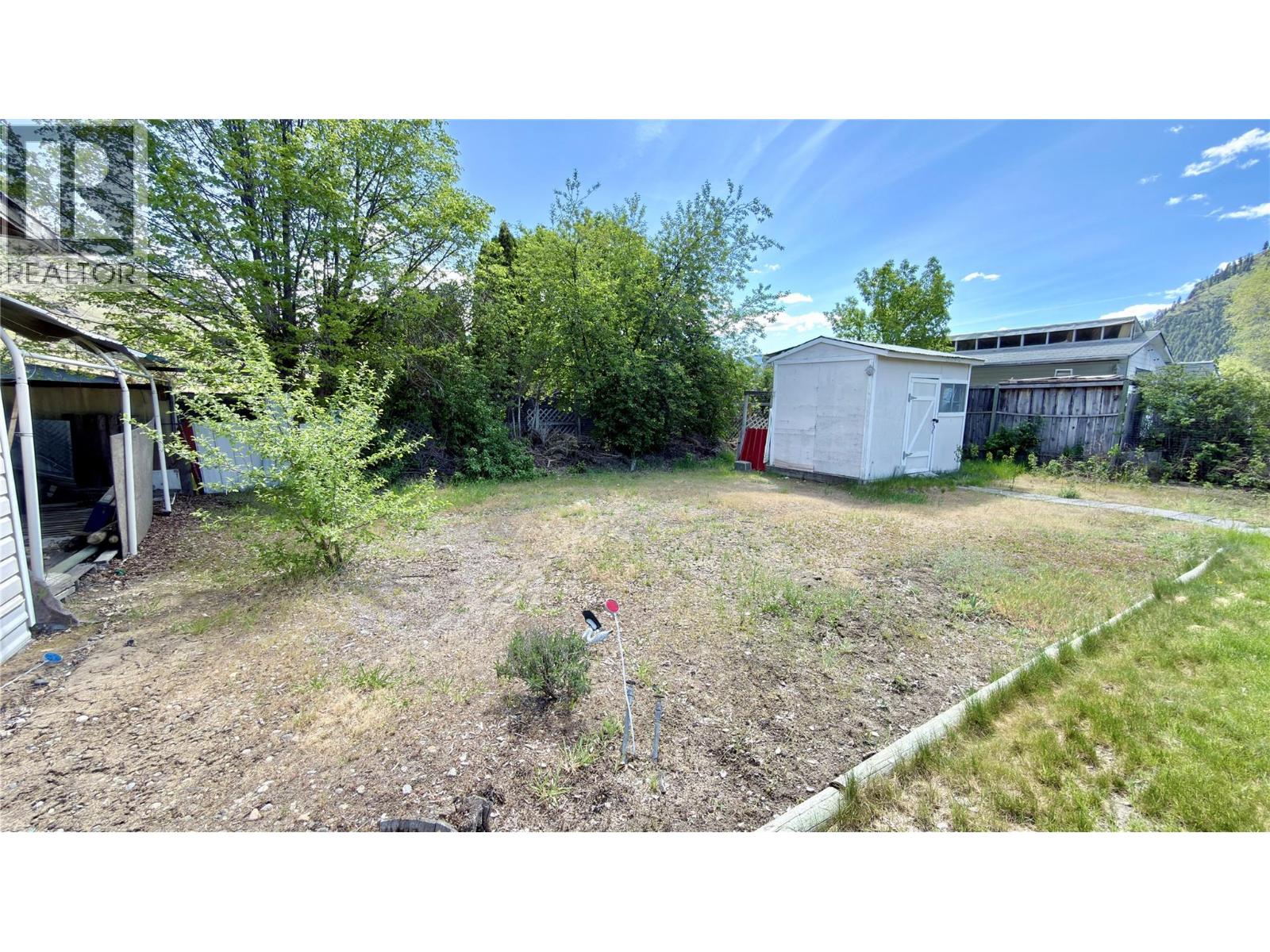 816 Division Street Property Photo 14