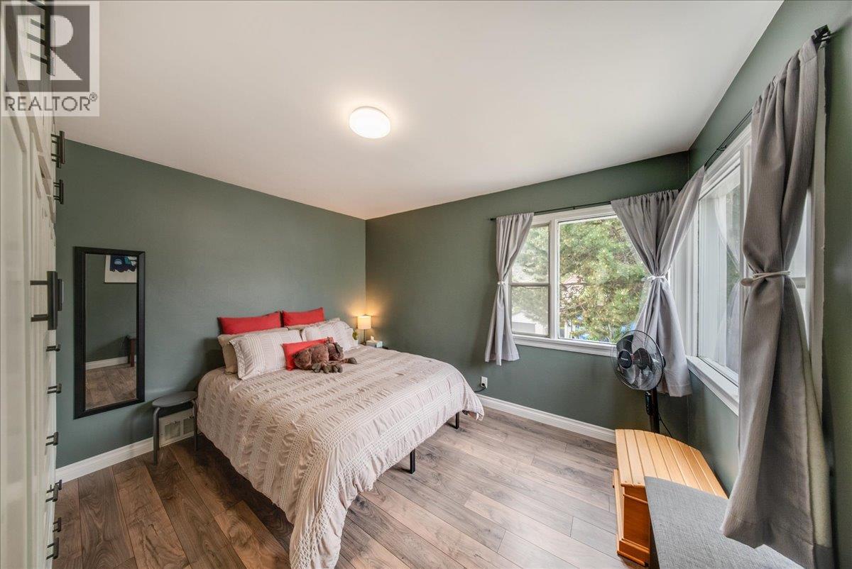 2120 Sixth Avenue Property Photo 10