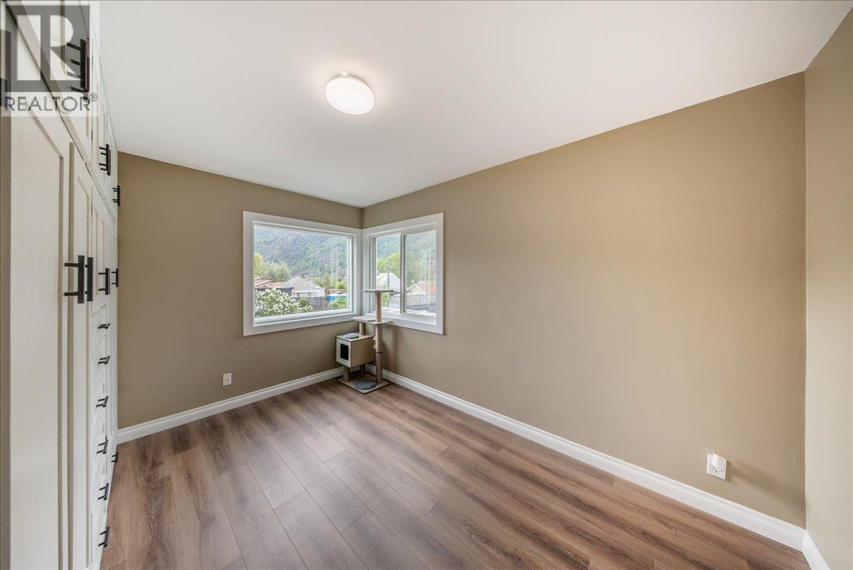 2120 Sixth Avenue Property Photo 17