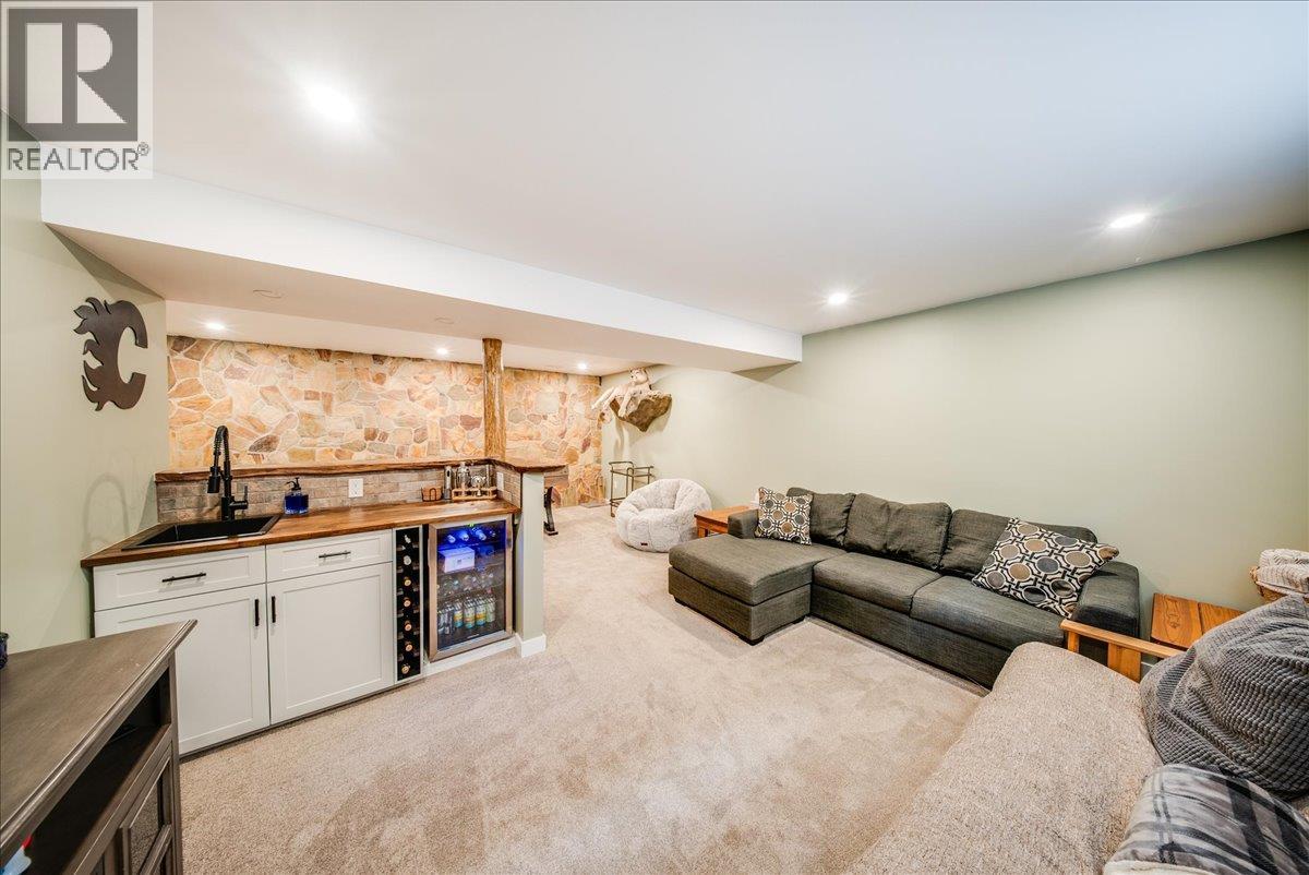 2120 Sixth Avenue Property Photo 25