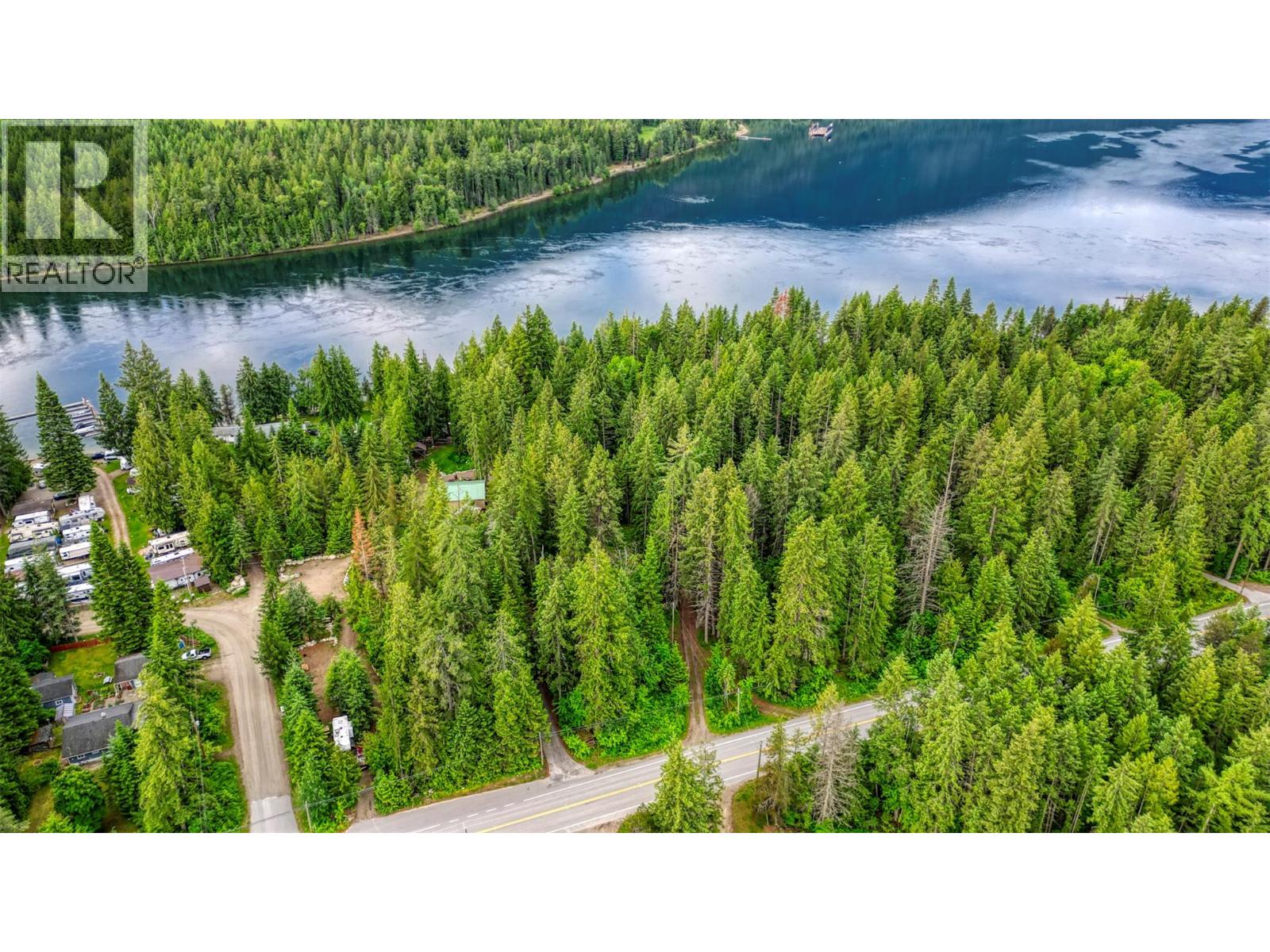 7022 Highway 3a Property Photo 5