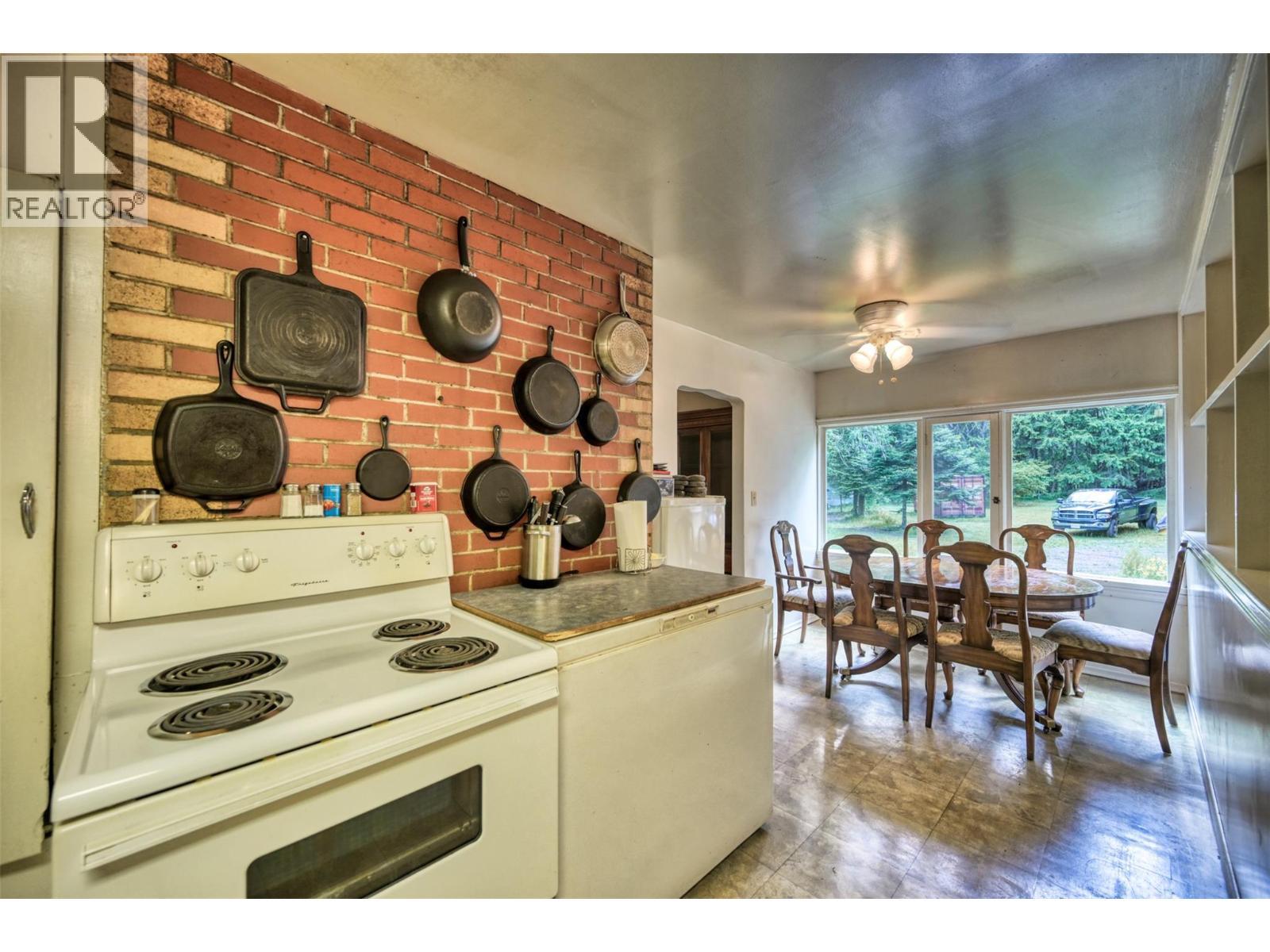 7022 Highway 3a Property Photo 19