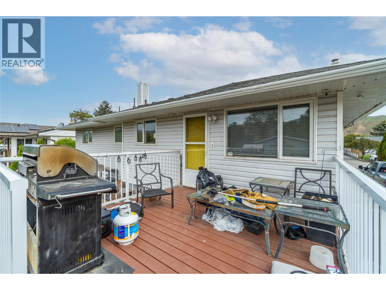 2435 Young Avenue Property Photo 12