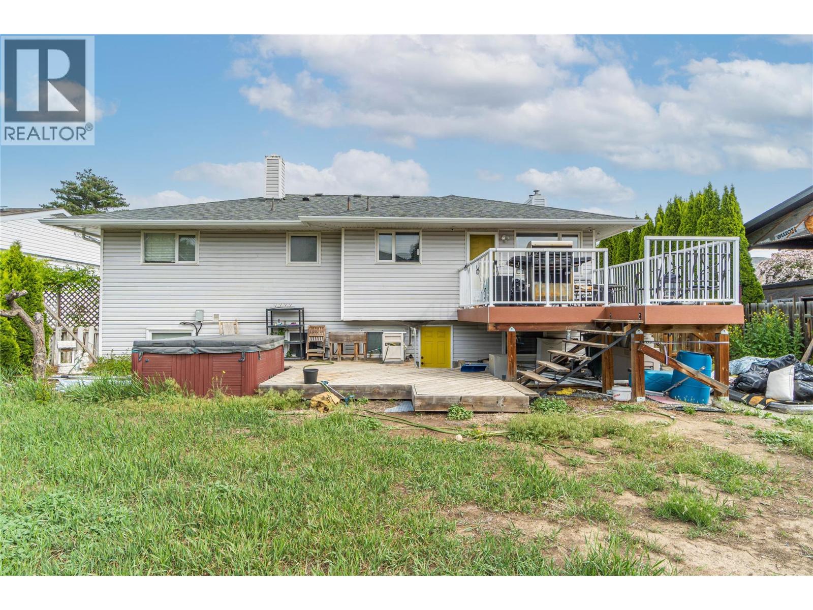 2435 Young Avenue Property Photo 28