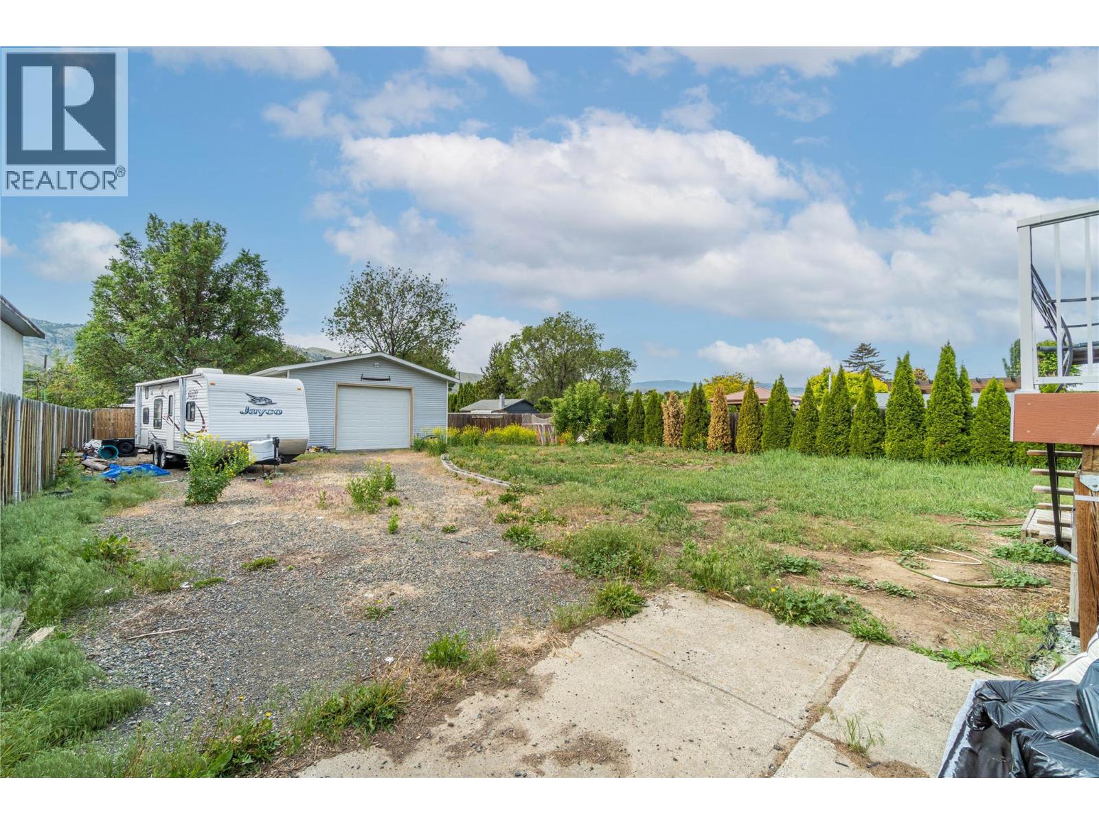 2435 Young Avenue Property Photo 29