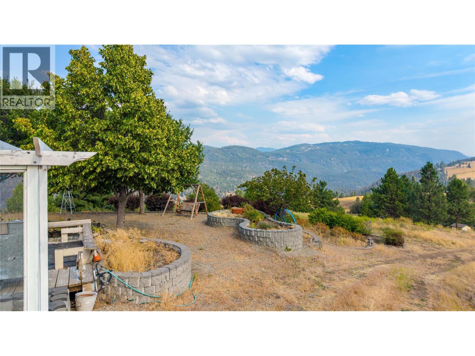1200 Princeton Summerland Rd Property Photo 6