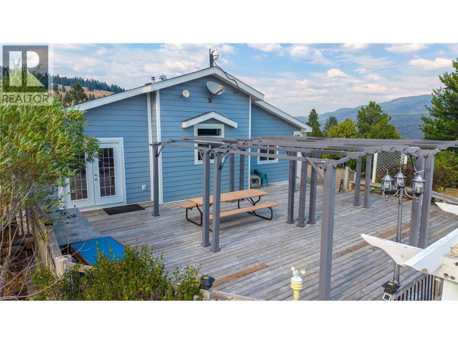 1200 Princeton Summerland Rd Property Photo 7