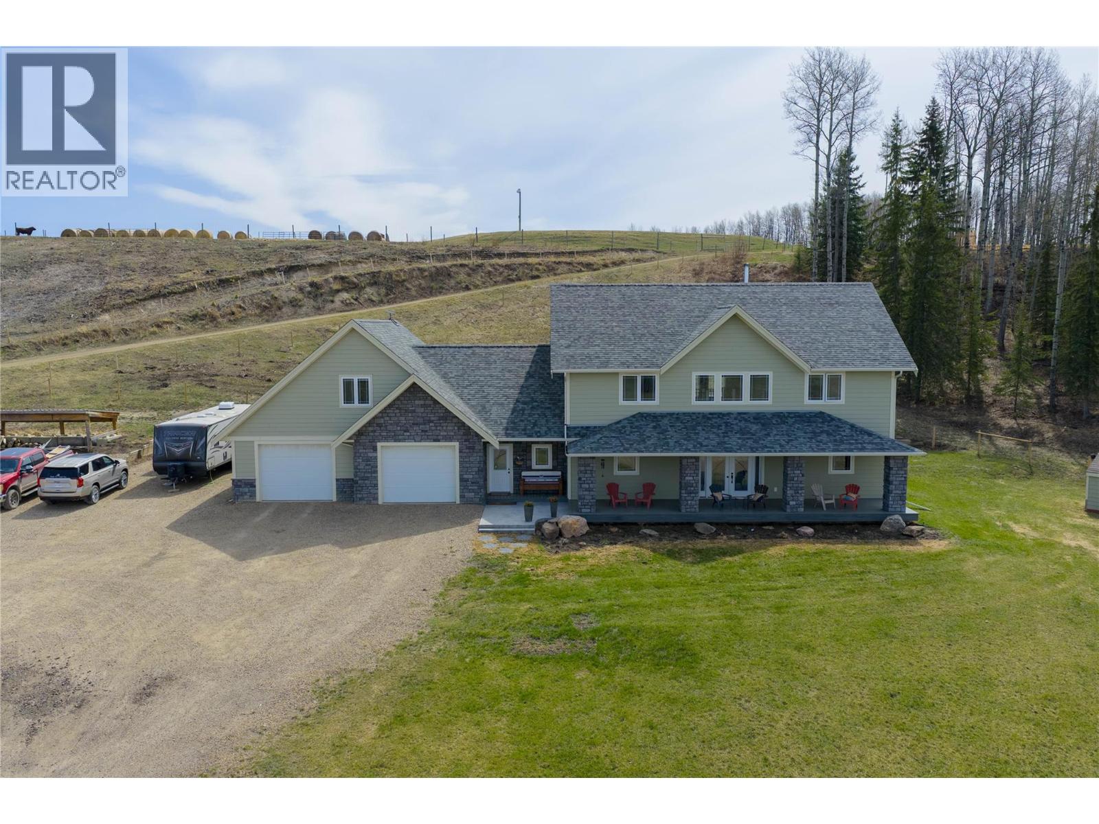 9066 253 Road Property Photo 2