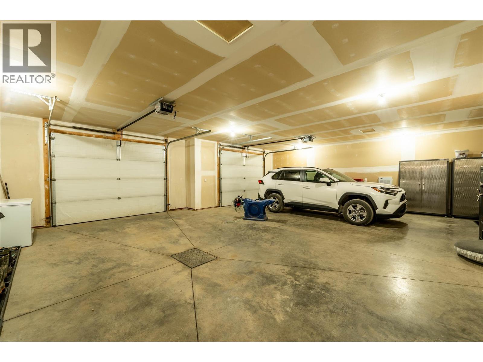 9066 253 Road Property Photo 36