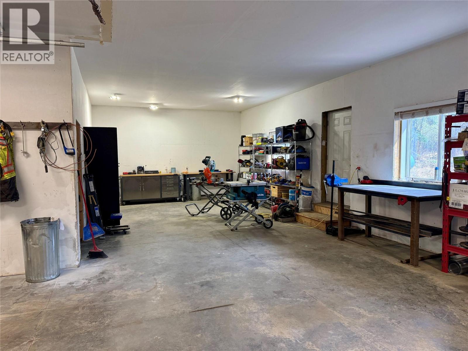 9066 253 Road Property Photo 55