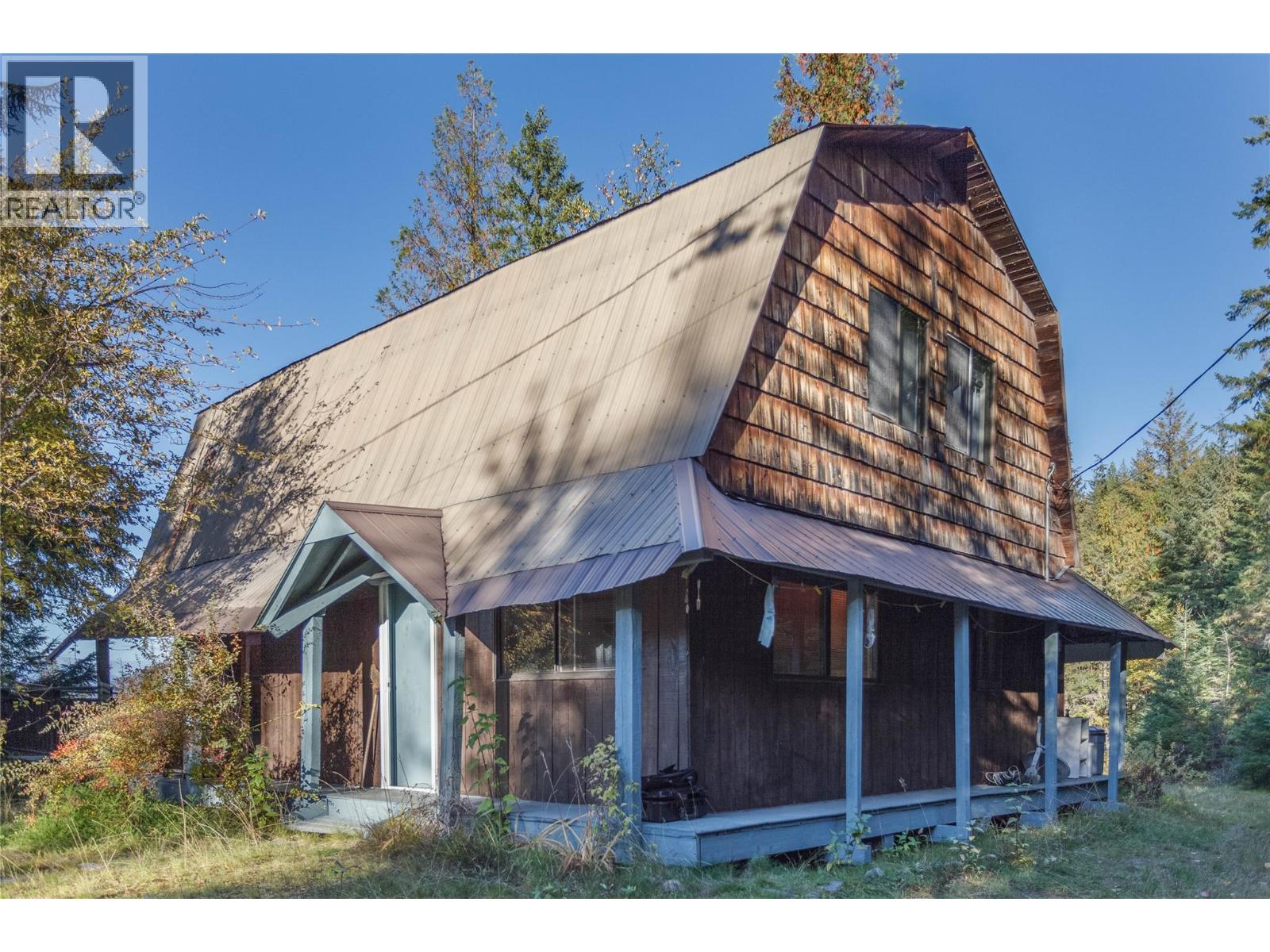 3217 Lumby Mabel Lake Road Property Photo 1