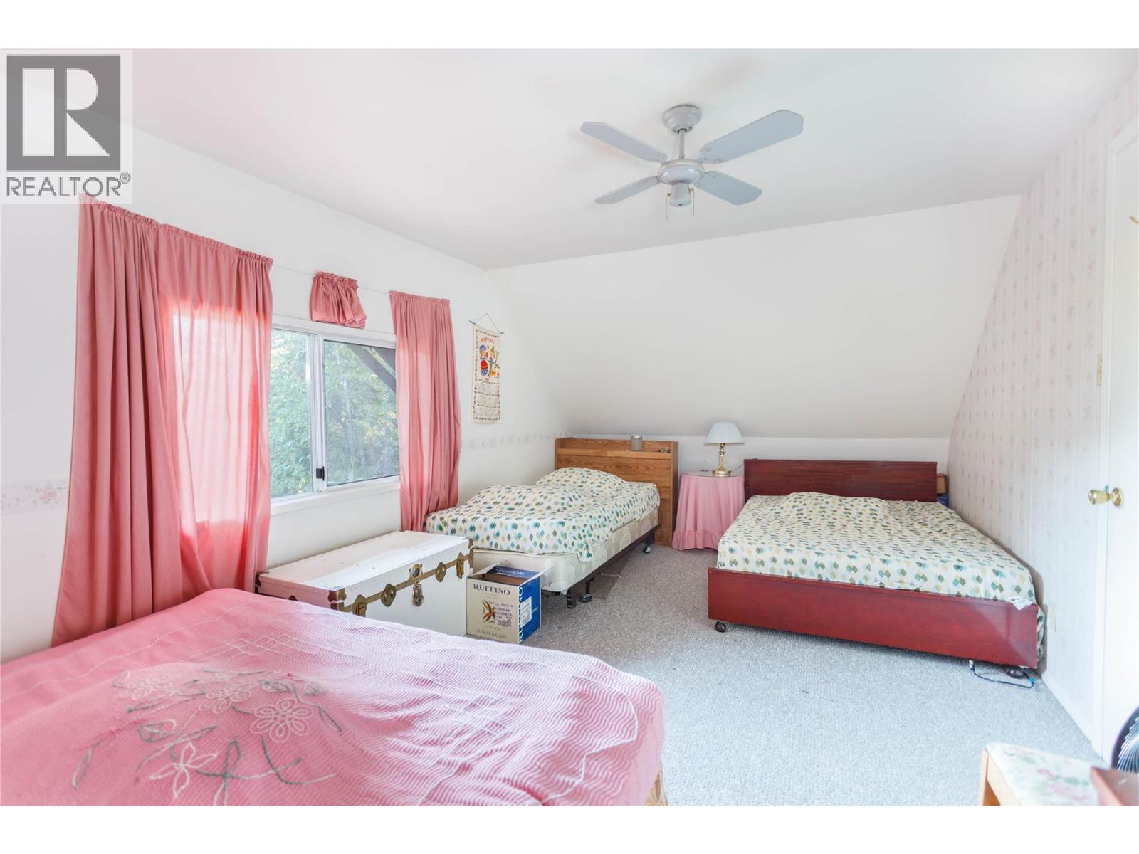 3217 Lumby Mabel Lake Road Property Photo 20