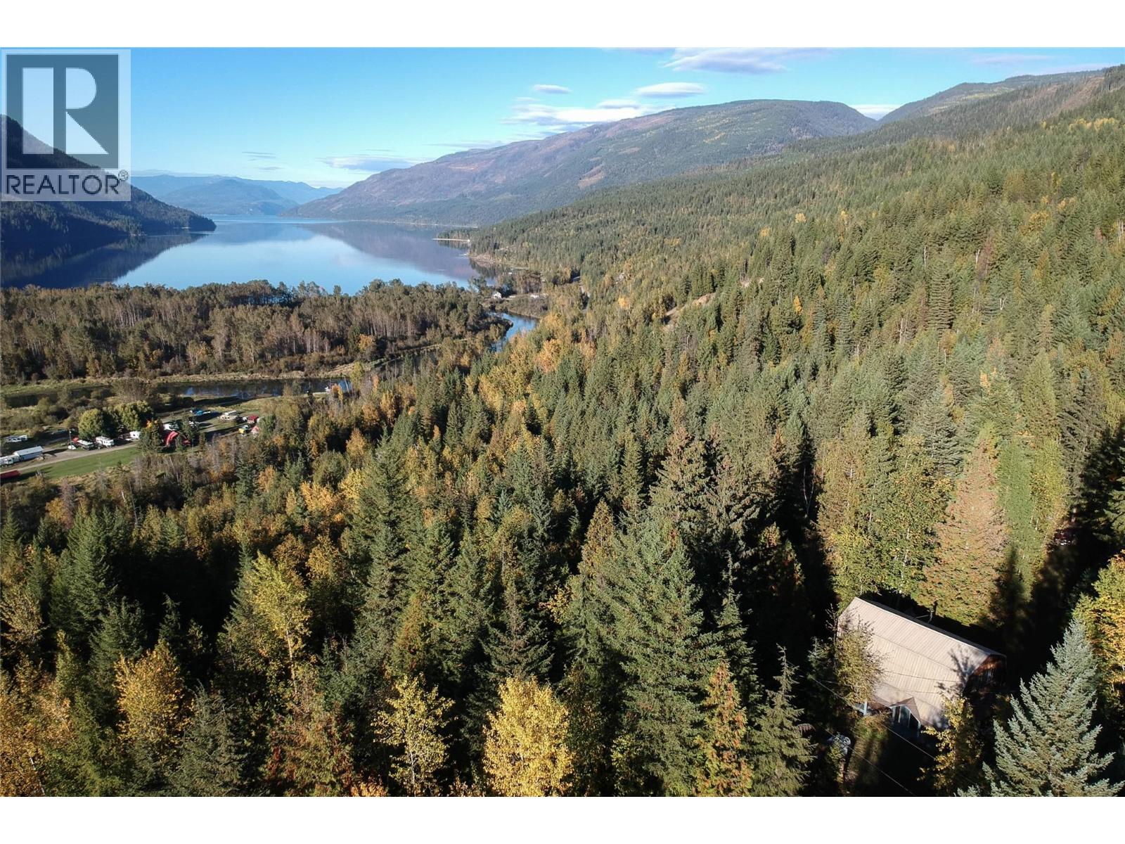 3217 Lumby Mabel Lake Road Property Photo 24