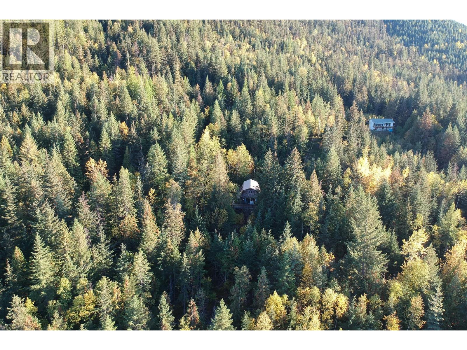 3217 Lumby Mabel Lake Road Property Photo 30