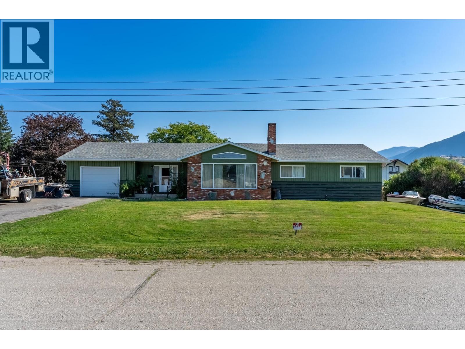 535 Arbutus Street Property Photo 1