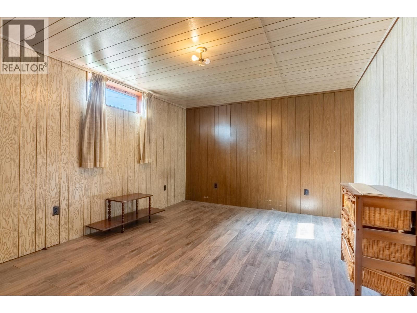 535 Arbutus Street Property Photo 11