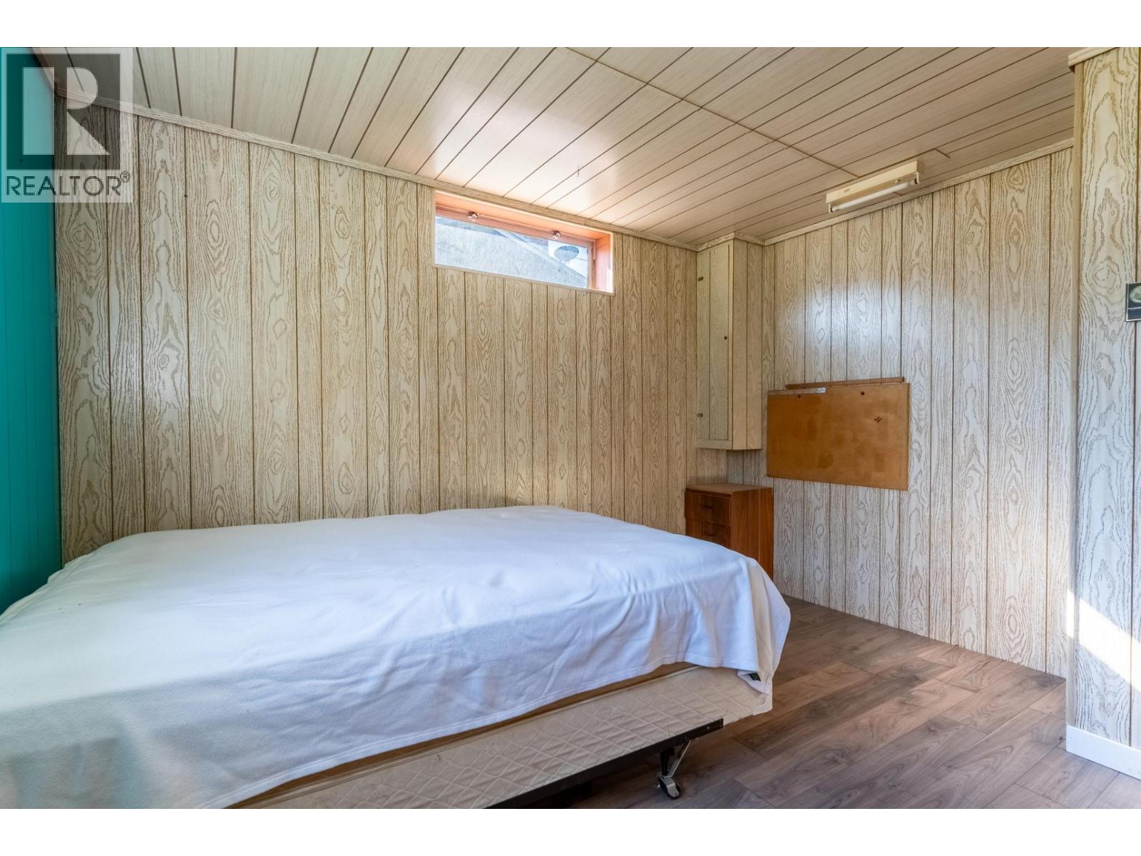 535 Arbutus Street Property Photo 13