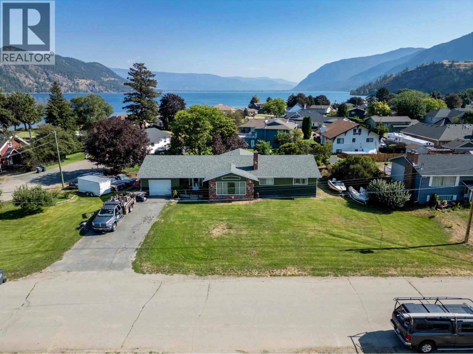 535 Arbutus Street Property Photo 22