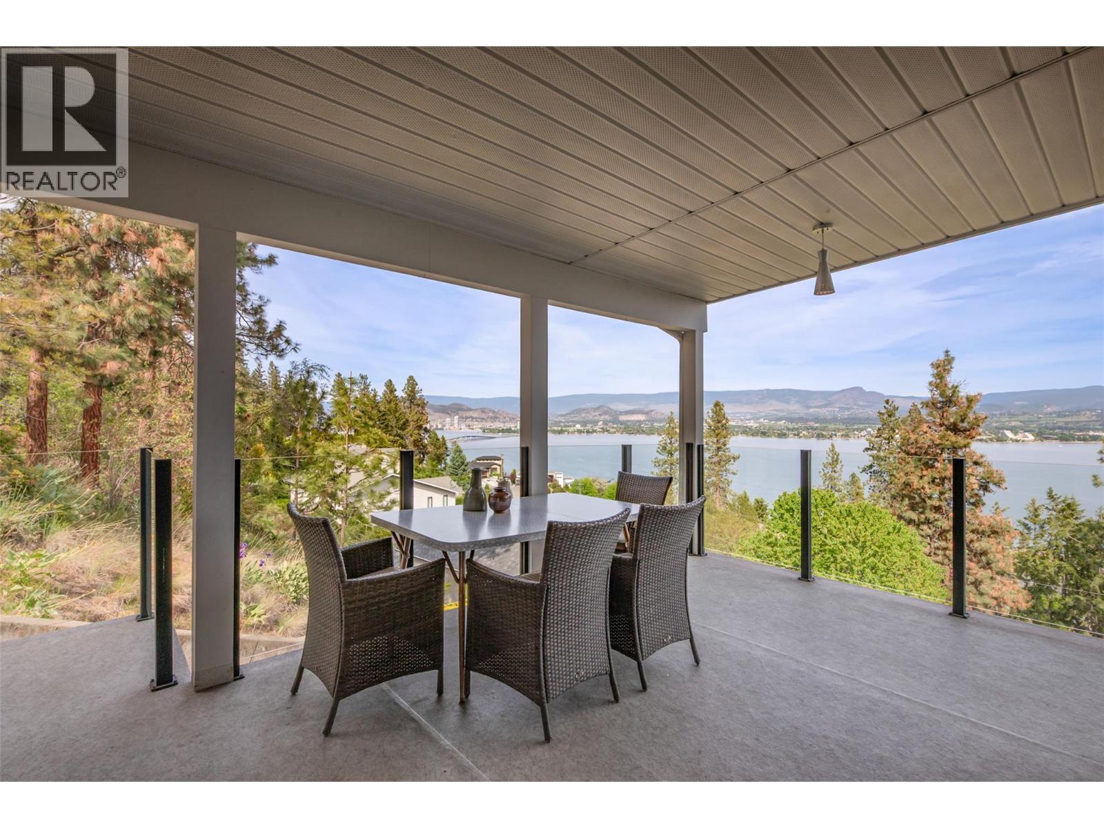 2674 Lakeview Road Property Photo 10