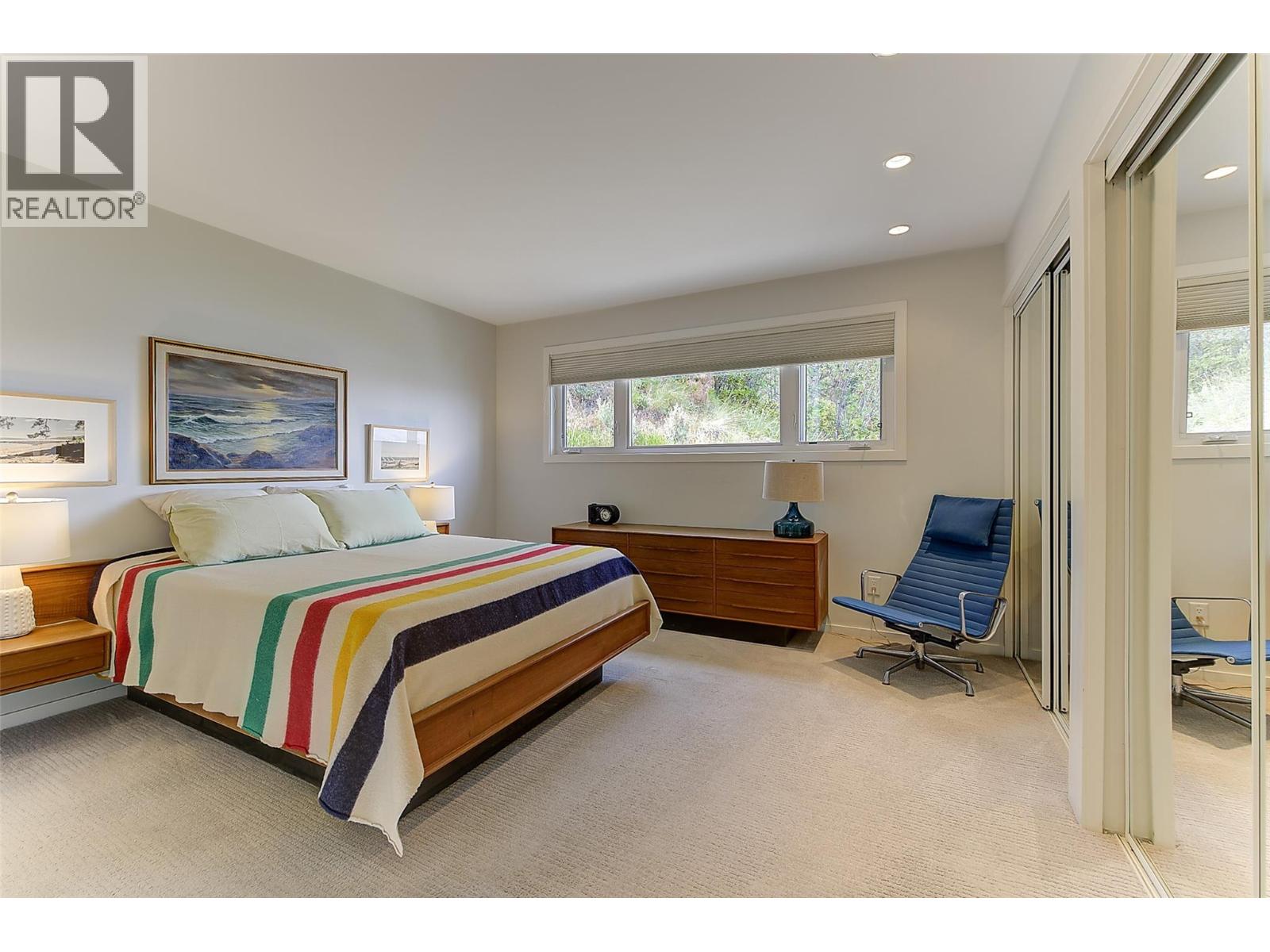 2674 Lakeview Road Property Photo 19