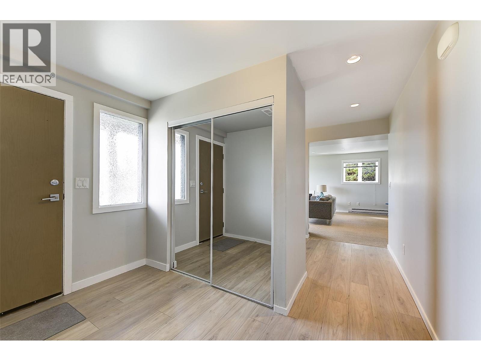 2674 Lakeview Road Property Photo 33
