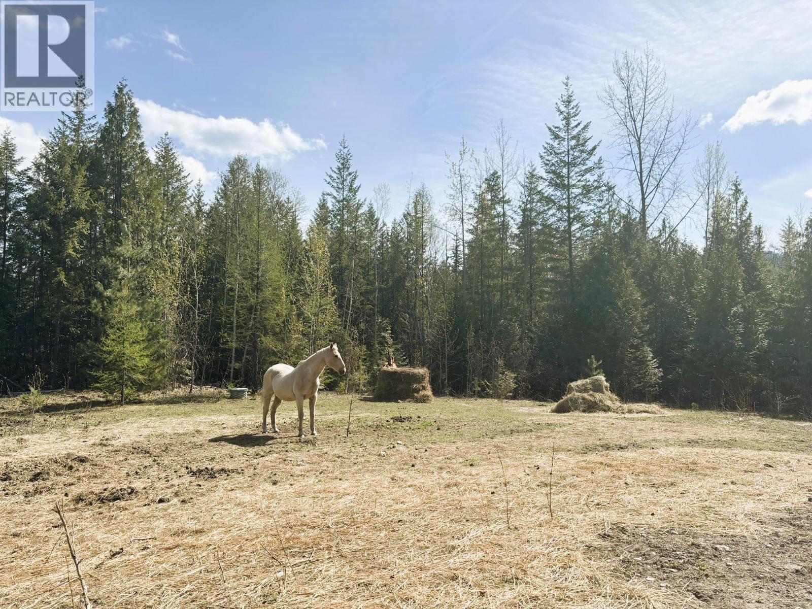1425 Bobbie Burns Road Property Photo 16