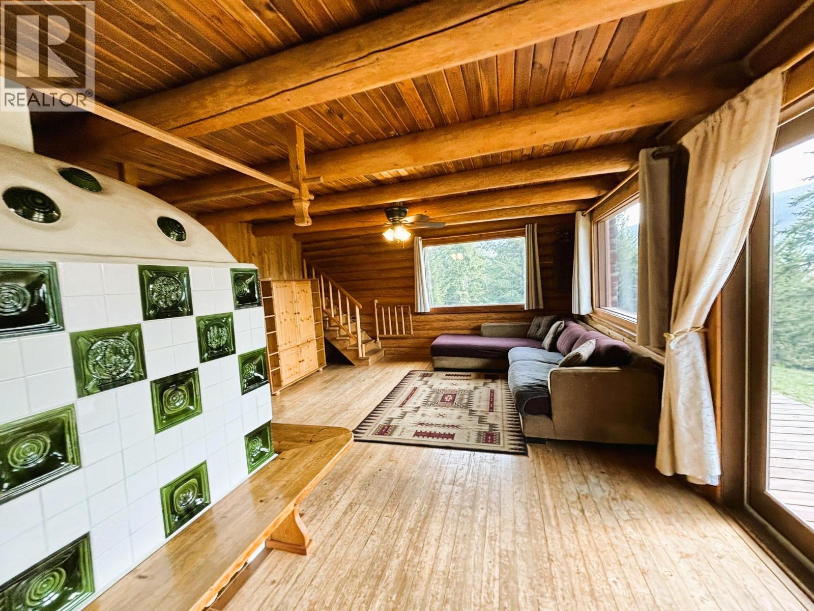 1425 Bobbie Burns Road Property Photo 23
