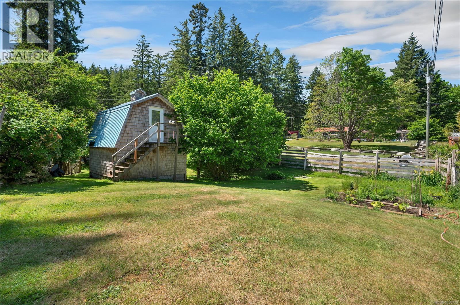 775 Endersby Rd Property Photo 3