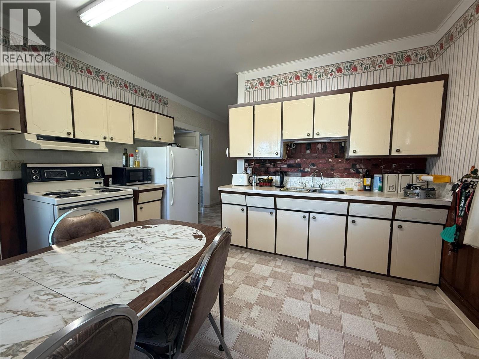 1040a 49 Highway Property Photo 4