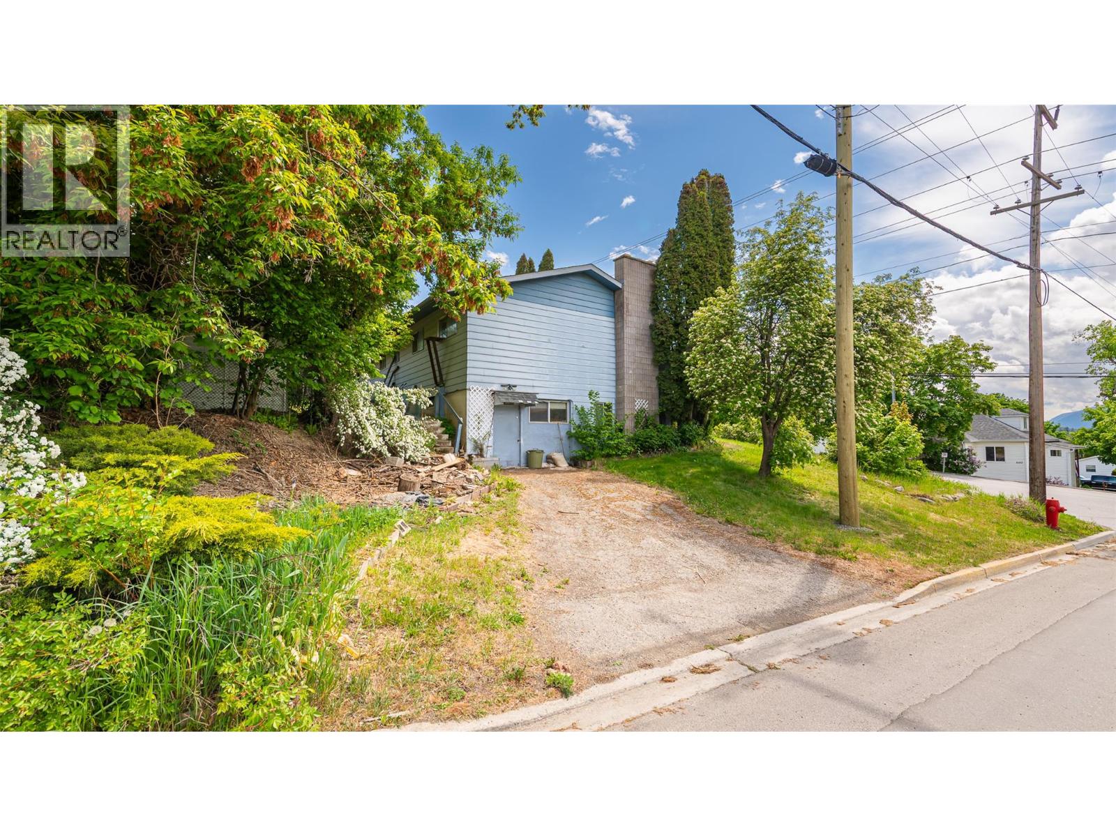 1104 Erickson Street Property Photo 7