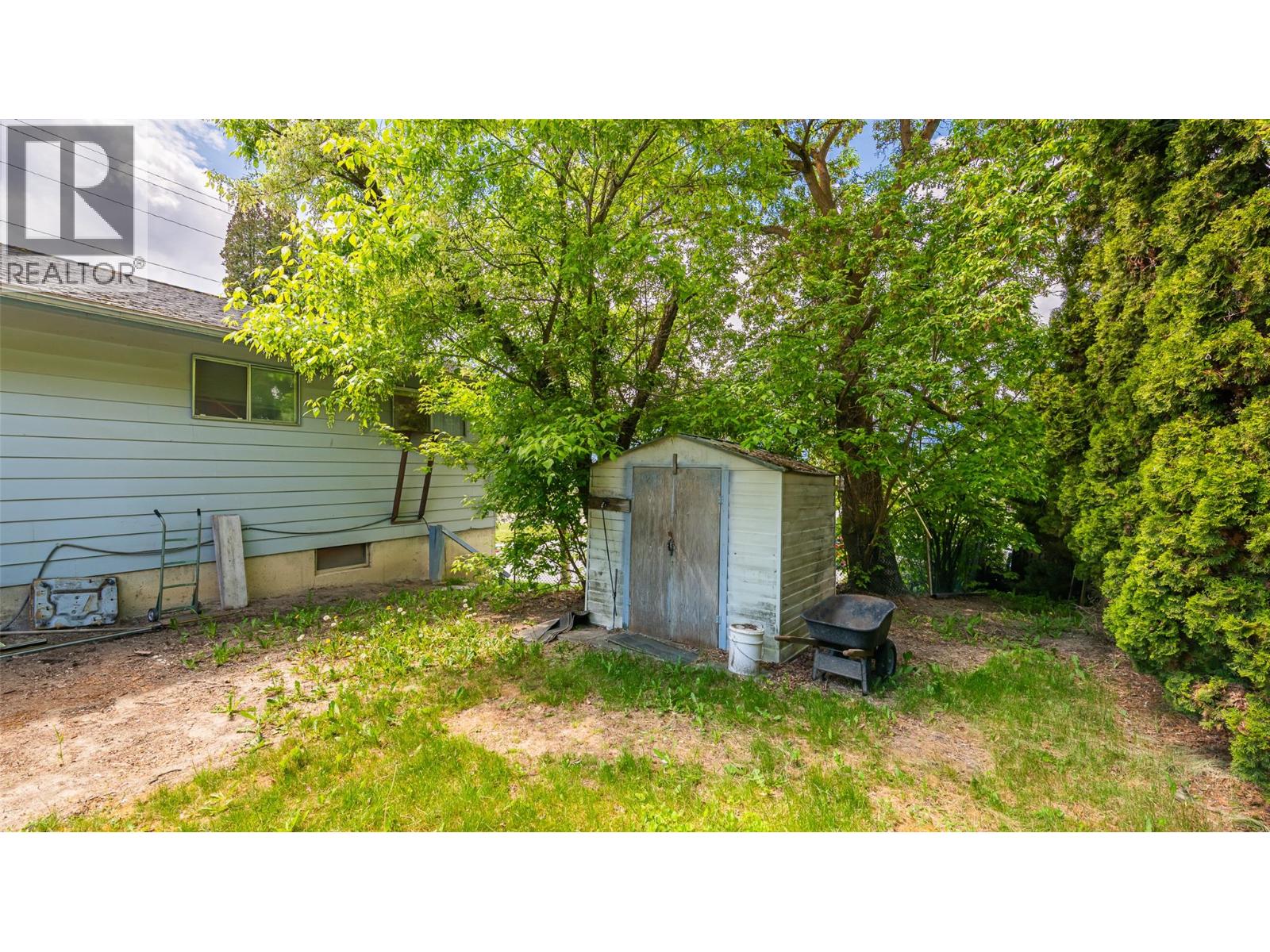 1104 Erickson Street Property Photo 8