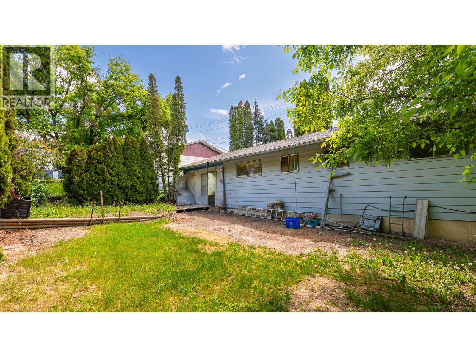 1104 Erickson Street Property Photo 9