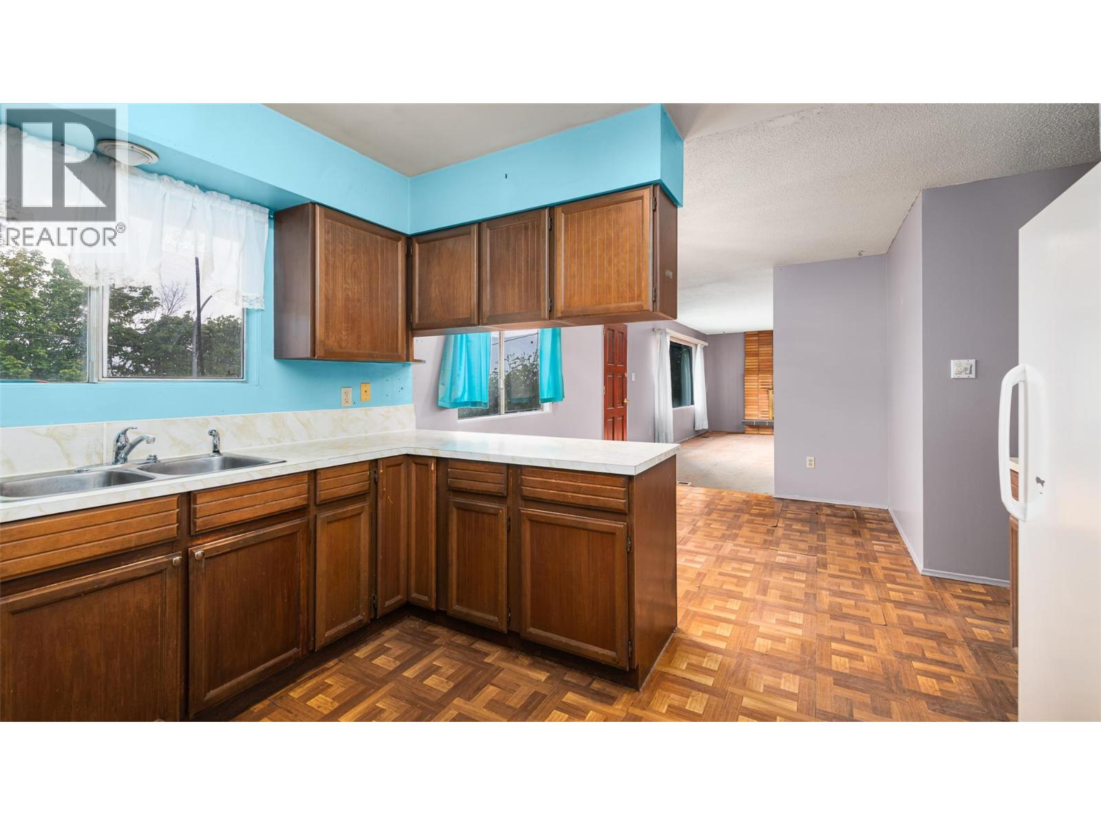 1104 Erickson Street Property Photo 11