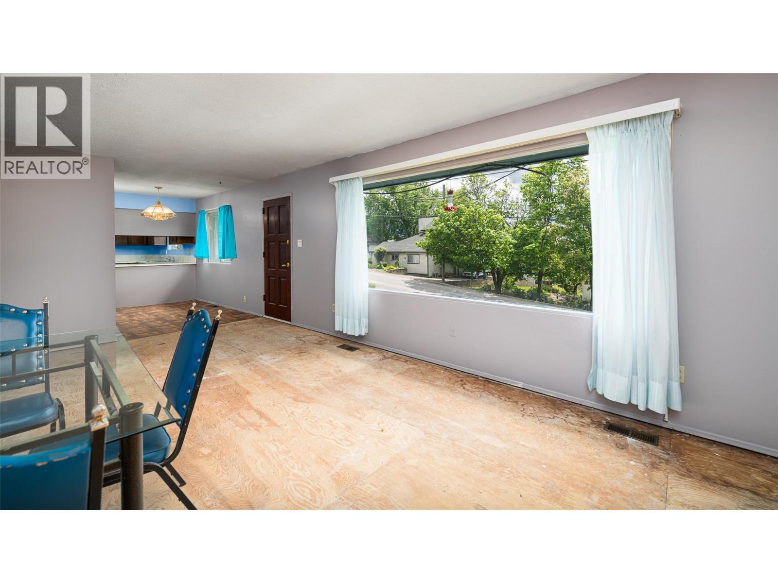 1104 Erickson Street Property Photo 14