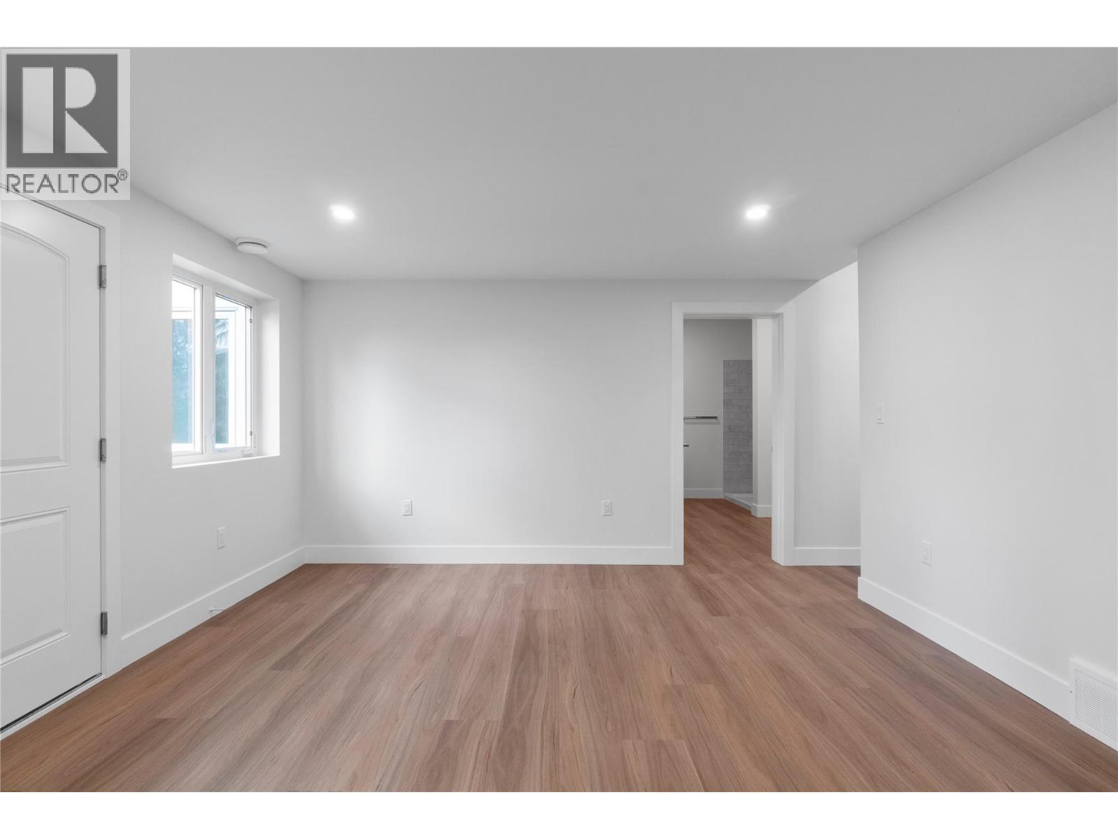 633 9 Street Se Property Photo 46