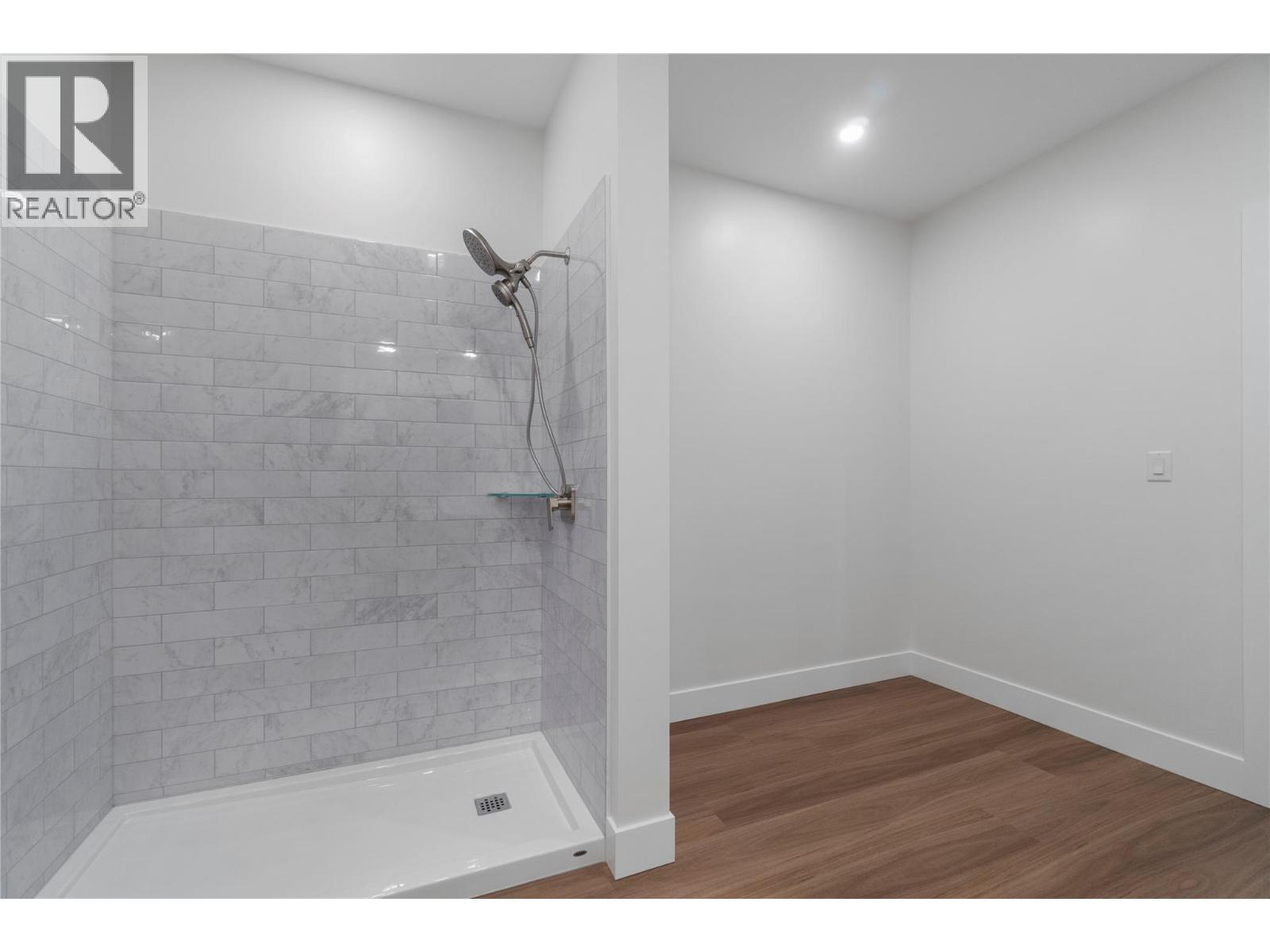 633 9 Street Se Property Photo 49