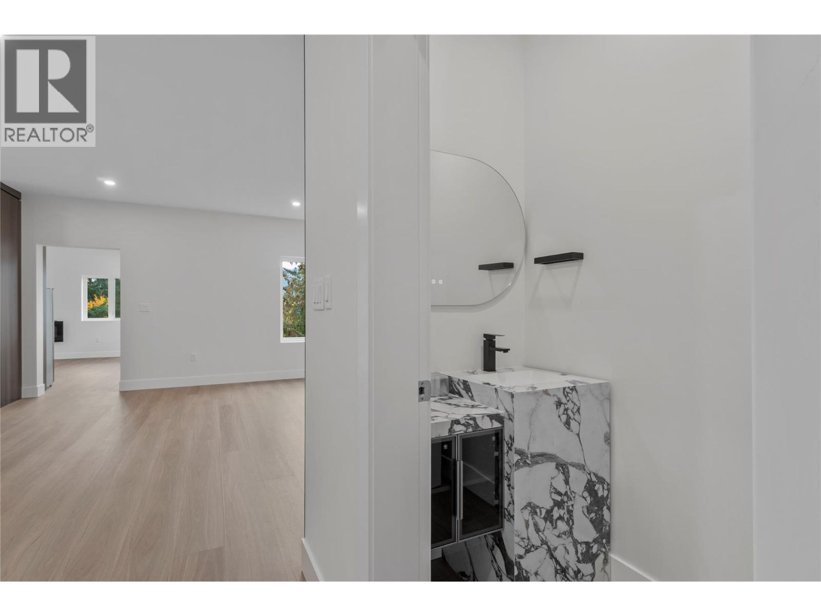 633 9 Street Se Property Photo 51