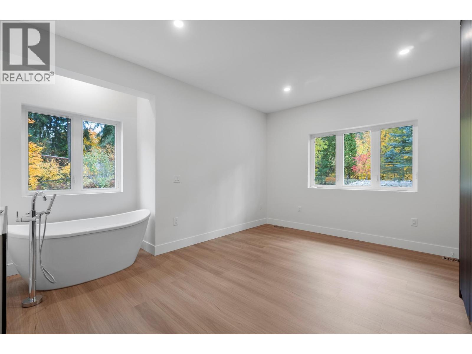 633 9 Street Se Property Photo 60