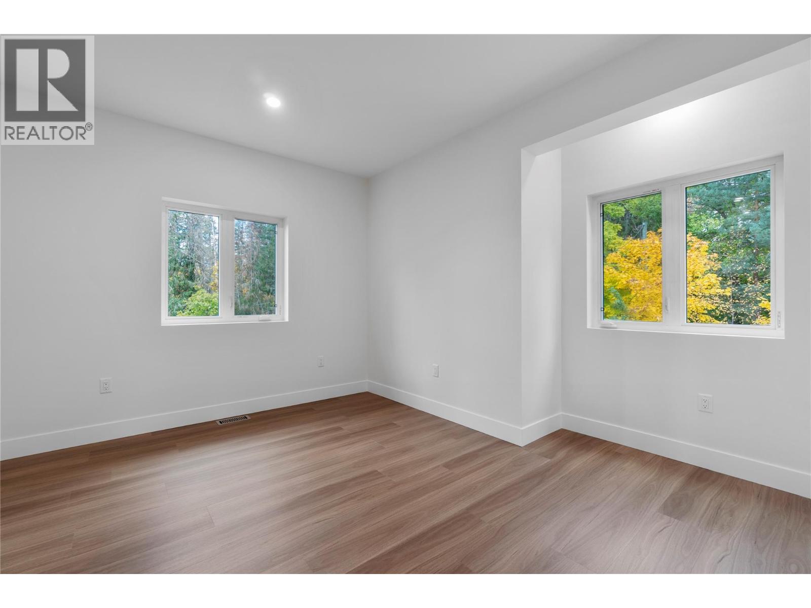 633 9 Street Se Property Photo 68