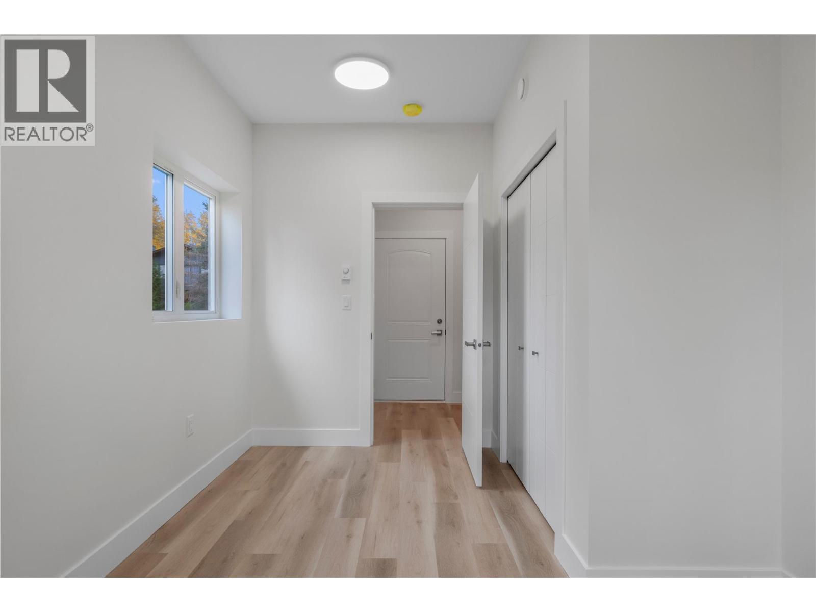 633 9 Street Se Property Photo 89
