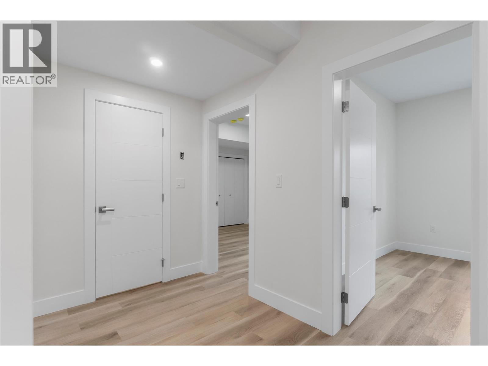 633 9 Street Se Property Photo 90
