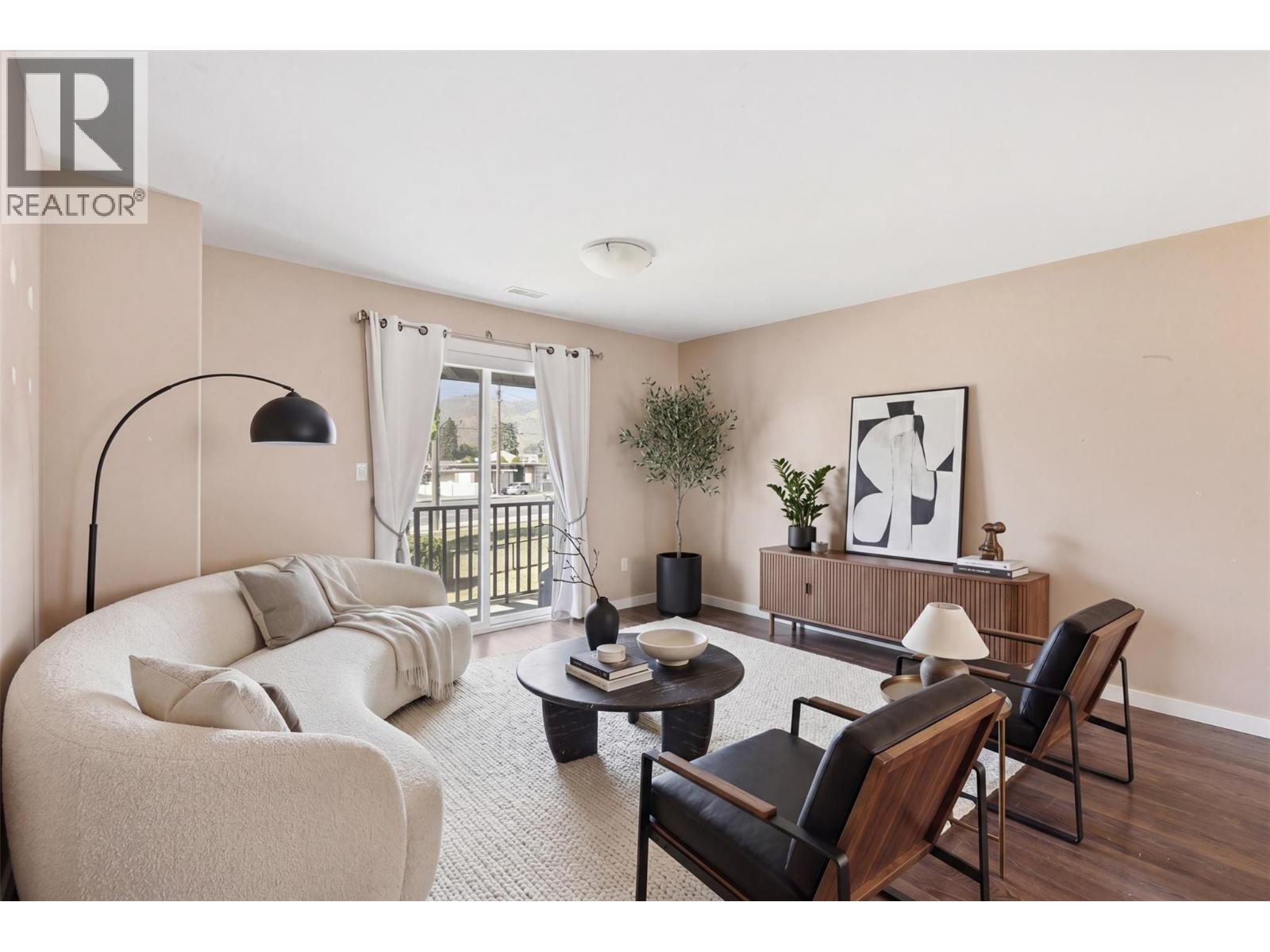 1741 Tranquille Road Unit# 13 Property Photo 4