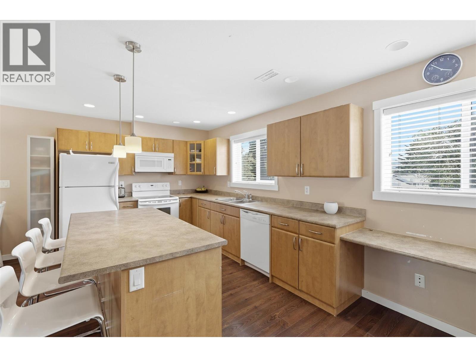 1741 Tranquille Road Unit# 13 Property Photo 13