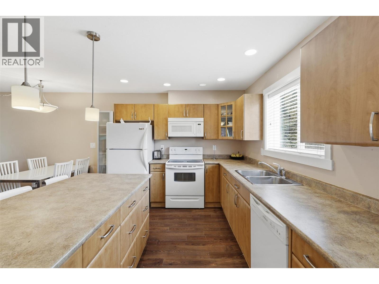 1741 Tranquille Road Unit# 13 Property Photo 14