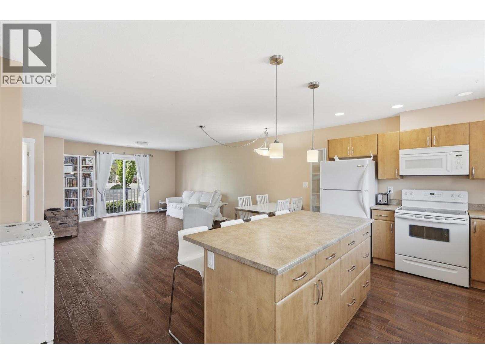 1741 Tranquille Road Unit# 13 Property Photo 15