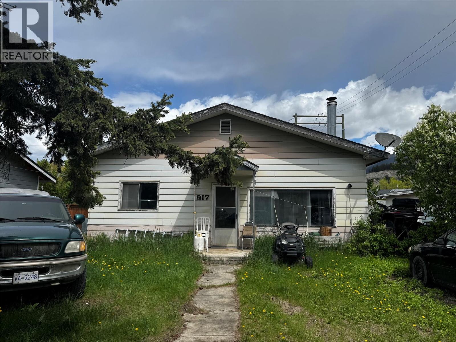 917 12th Street S Property Photo 1